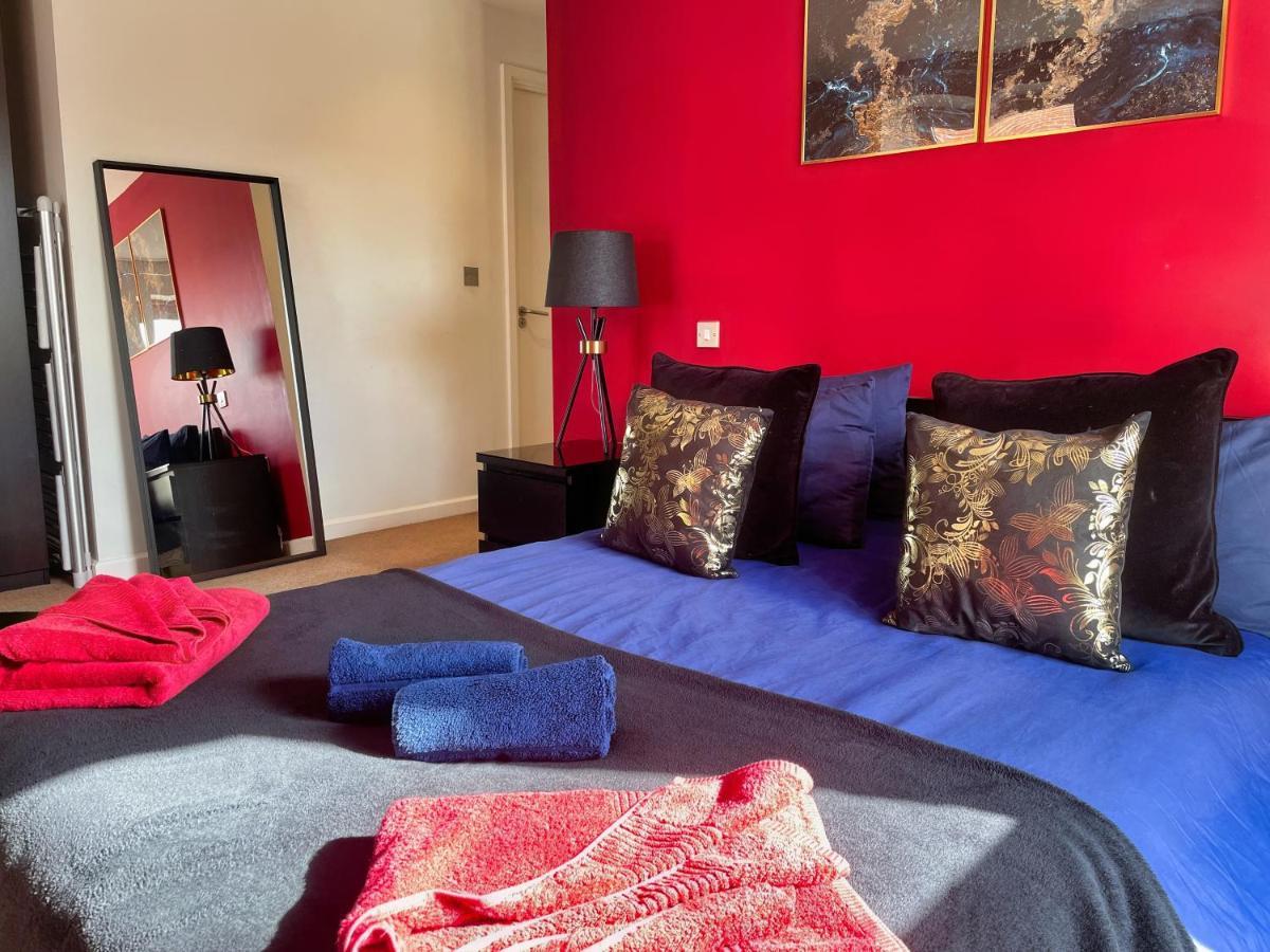 Historic Clock Tower Apartment With Rooftop Terrace And Free Secure Parking เชฟฟิลด์ ภายนอก รูปภาพ